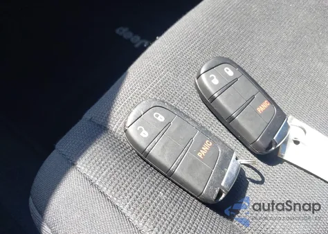 2014 Jeep Grand Cherokee Laredo z USA, uszkodzony, nr VIN 1C4RJFAGXEC429929